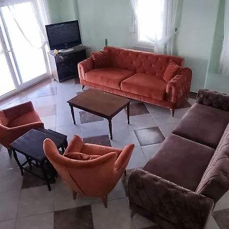 Villa Altinova Denize Sifir Tripleks Yazliik Ayvalik